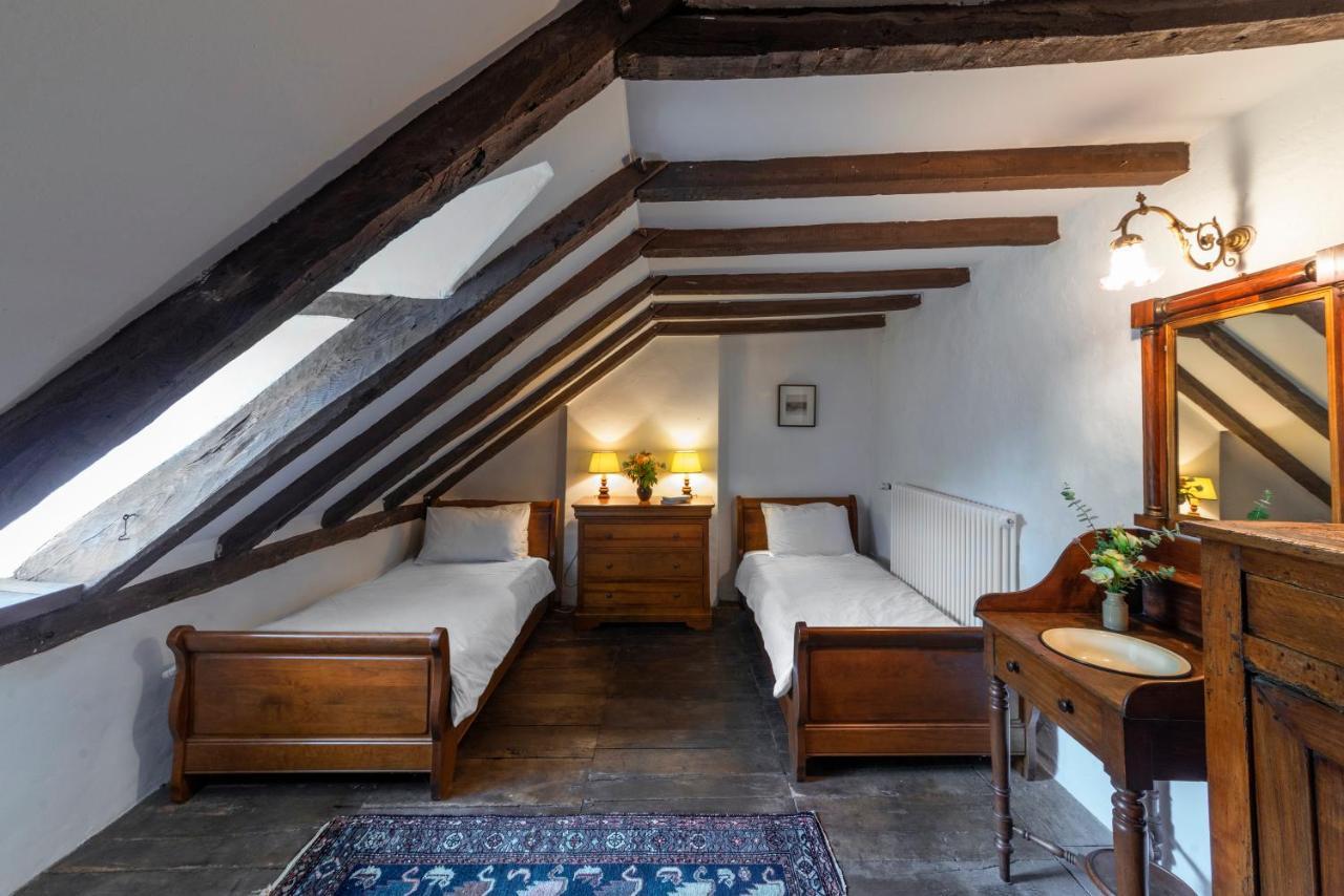 Chateau Garinie 15Th Century Medieval Castle In The South Of France Lugan  외부 사진
